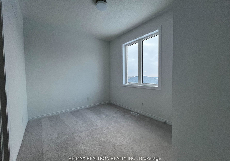 2064-verne-bowen-street-oshawa-ontario-e12872262