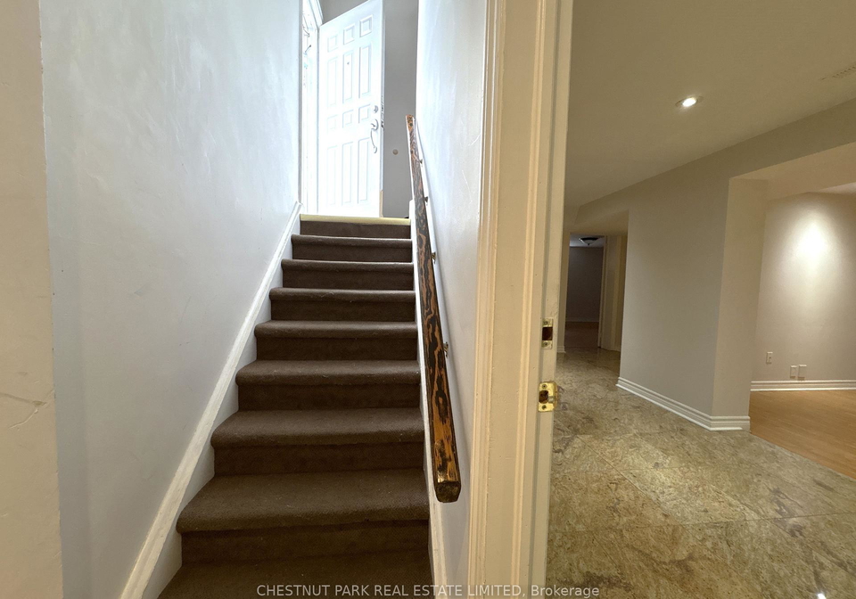 93-surrey-avenue-scarborough-ontario-e12872546