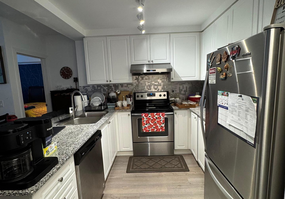 21-brookhouse-drive-clarington-ontario-e12873062