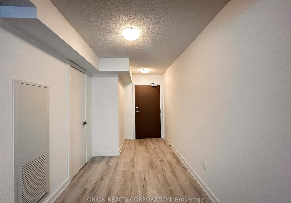 1010-sandy-beach-road-pickering-ontario-e12873108