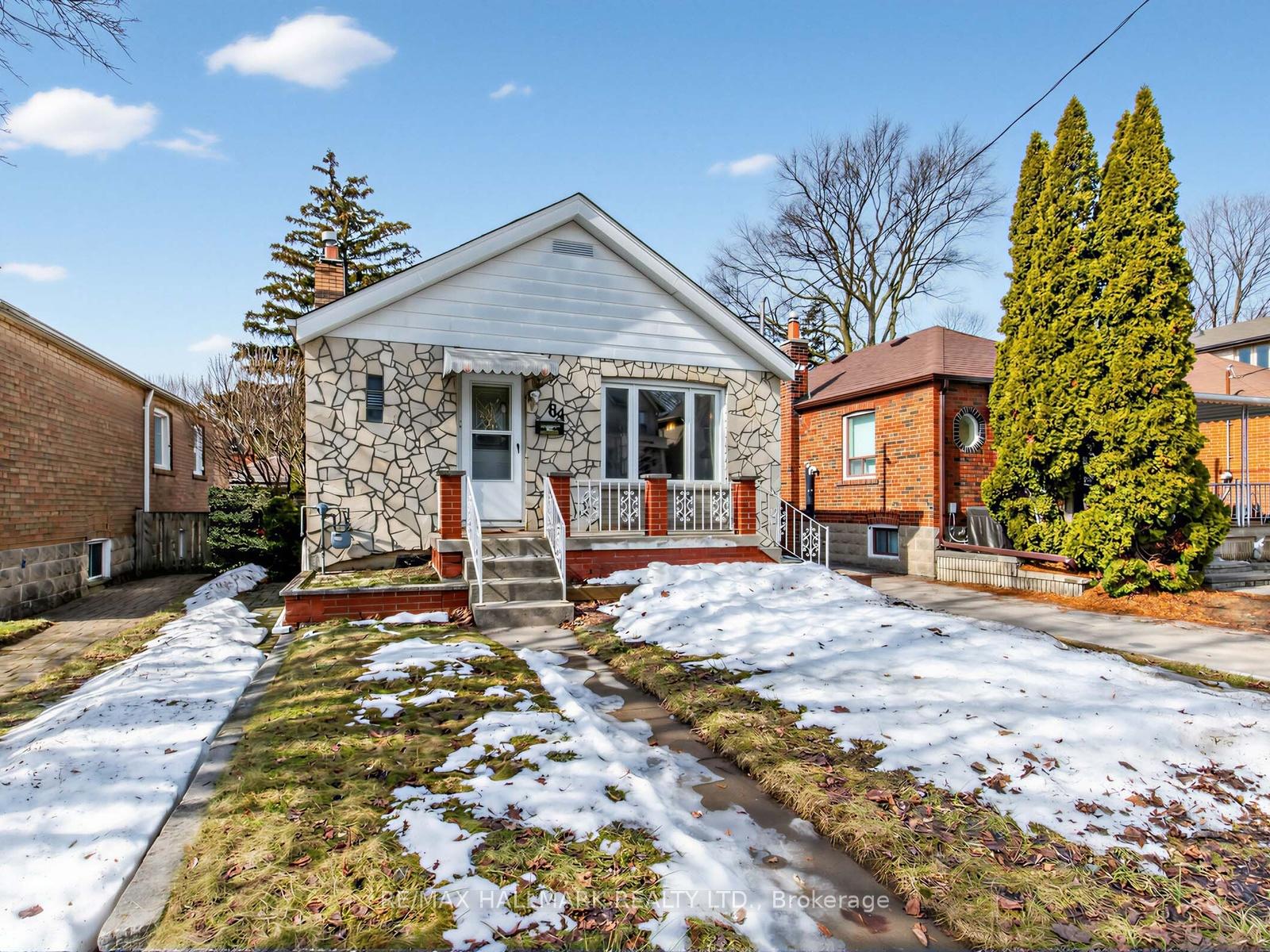 84-st-hubert-avenue-east-york-ontario-e12873224