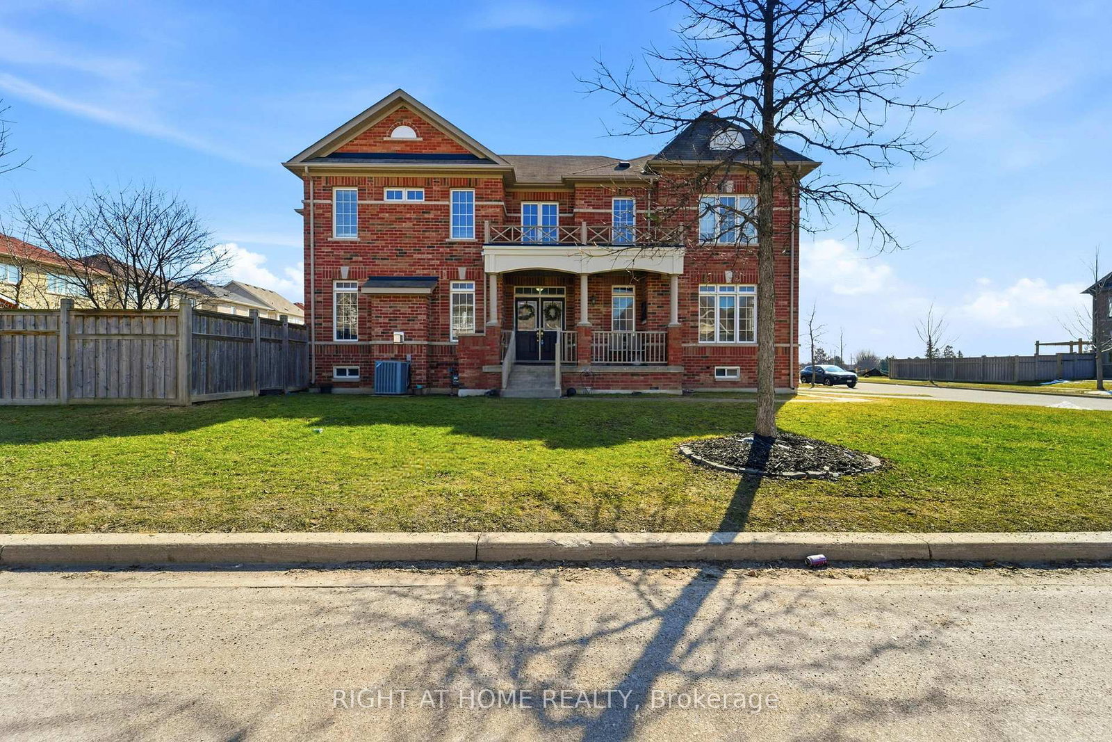 156-mcdonald-crescent-clarington-ontario-e12873442