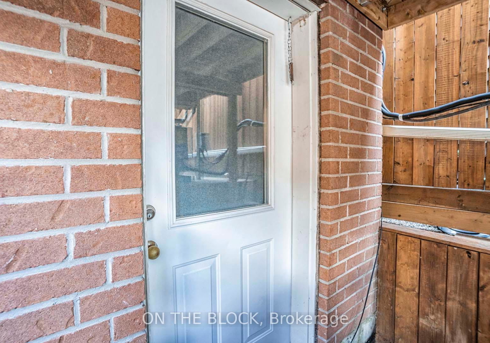 49-leslie-street-toronto-ontario-e12873606