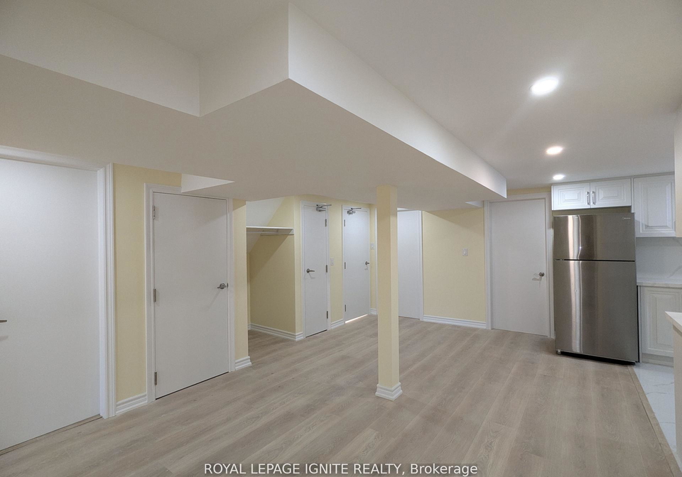 15-beacham-crescent-scarborough-ontario-e12873664