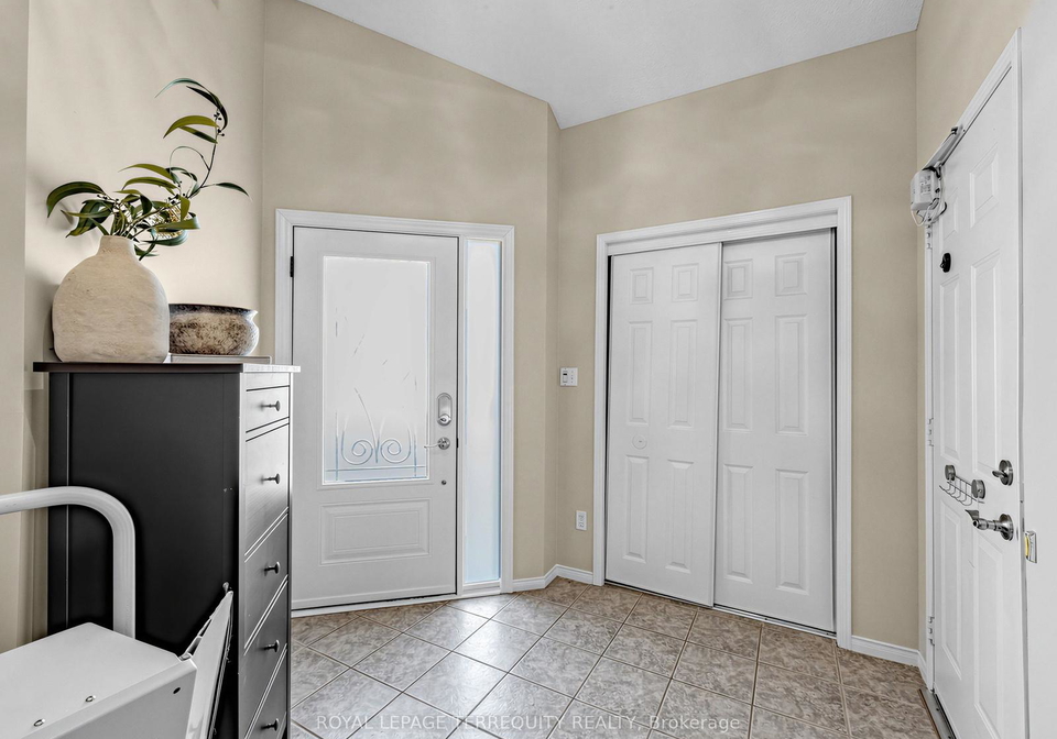 71-hooper-square-clarington-ontario-e12873850