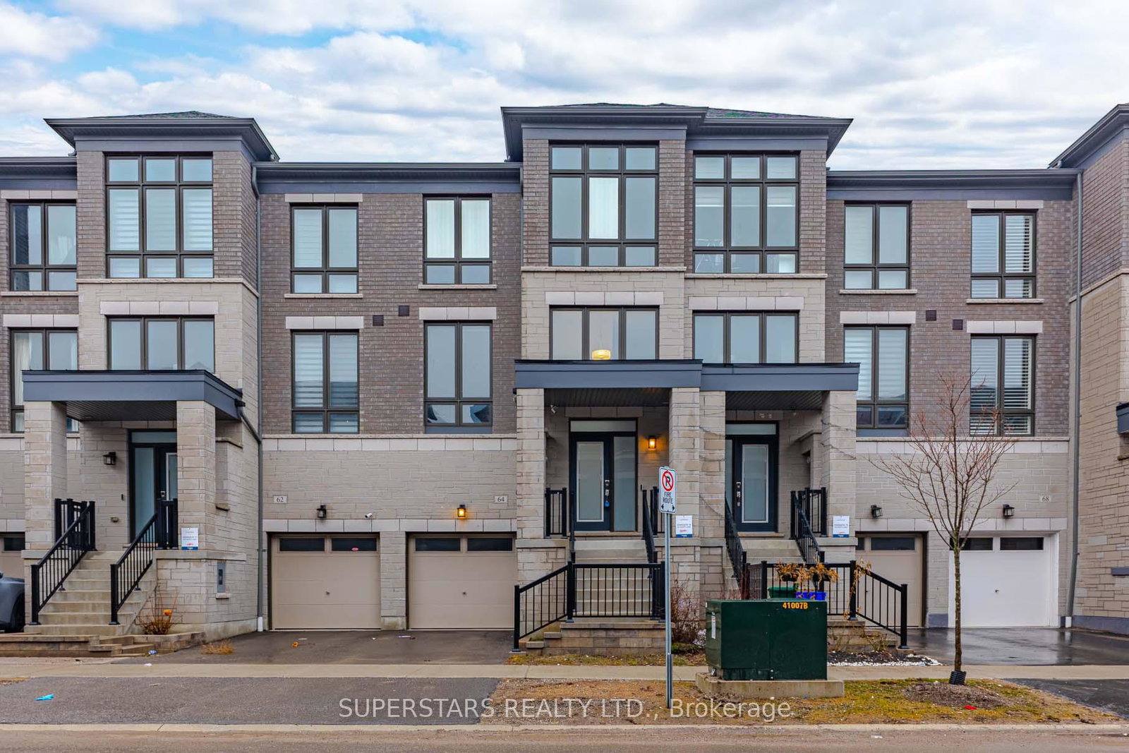 64-douet-lane-ajax-ontario-e12874124