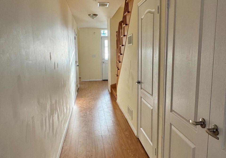 16-quarrie-lane-ajax-ontario-e12875378
