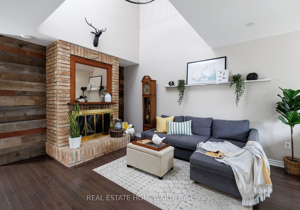 1821-listowell-crescent-pickering-ontario-e12875684