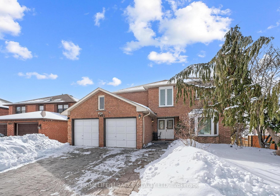1002-rambleberry-avenue-pickering-ontario-e12875842