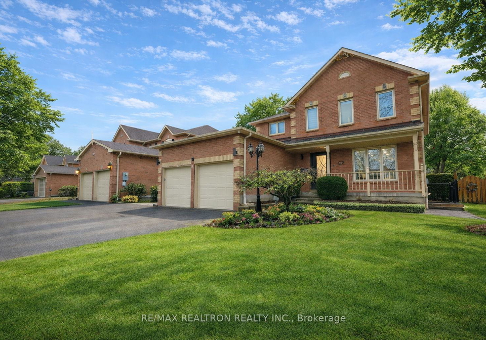 15-bray-drive-ajax-ontario-e12876396
