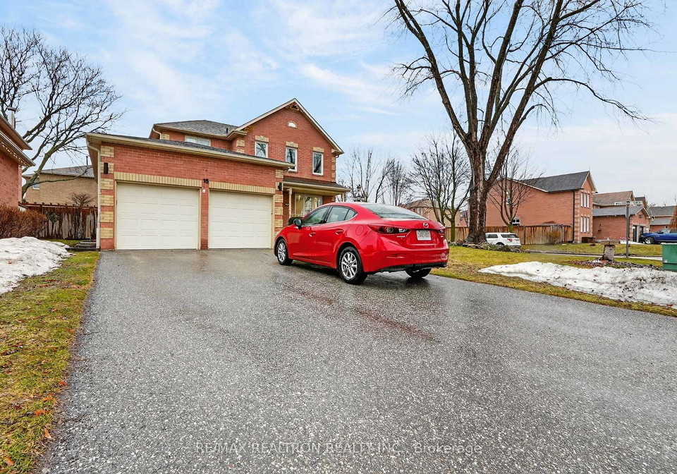 15-bray-drive-ajax-ontario-e12876396