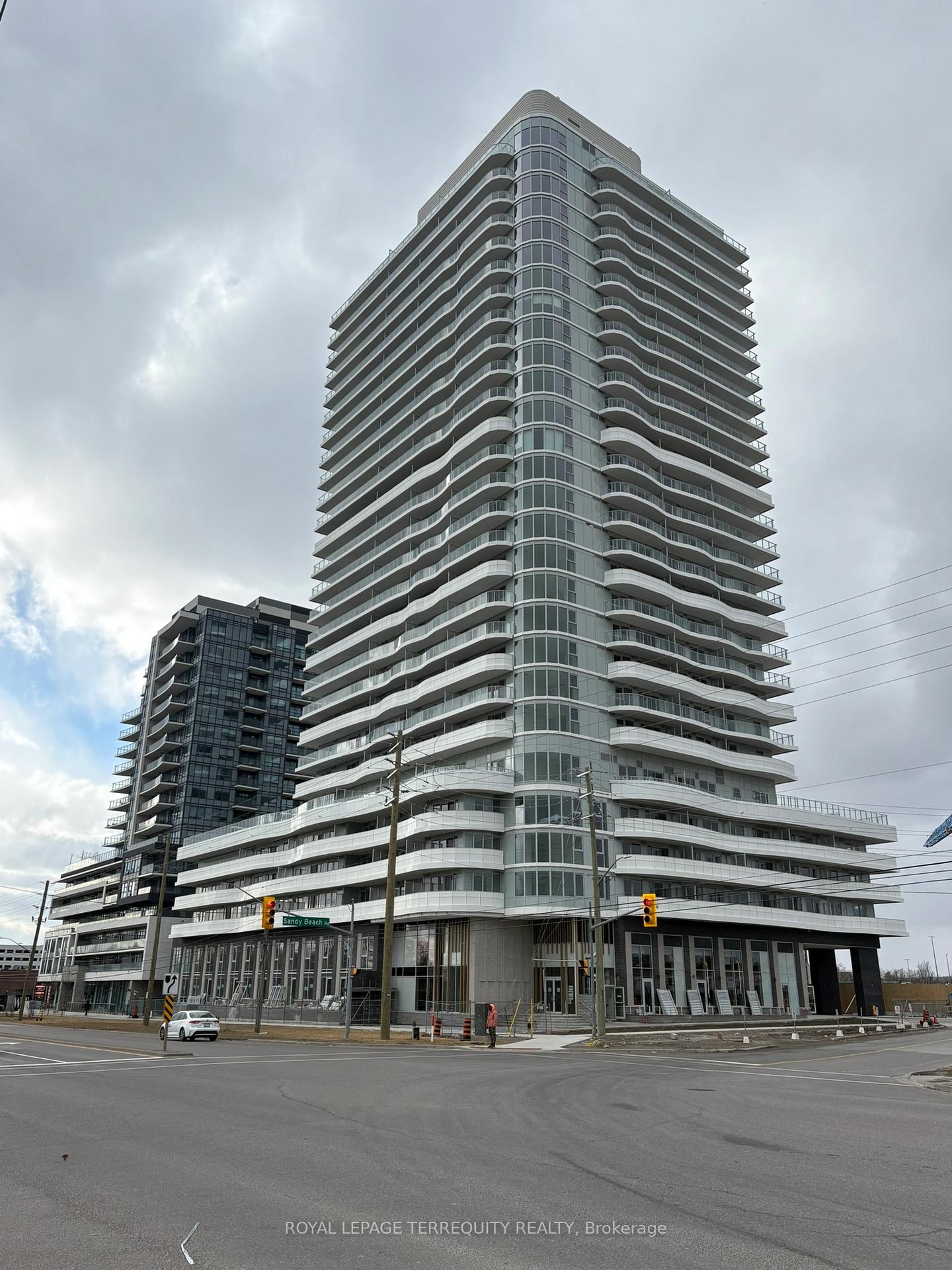 1010-sandy-beach-road-pickering-ontario-e12877618