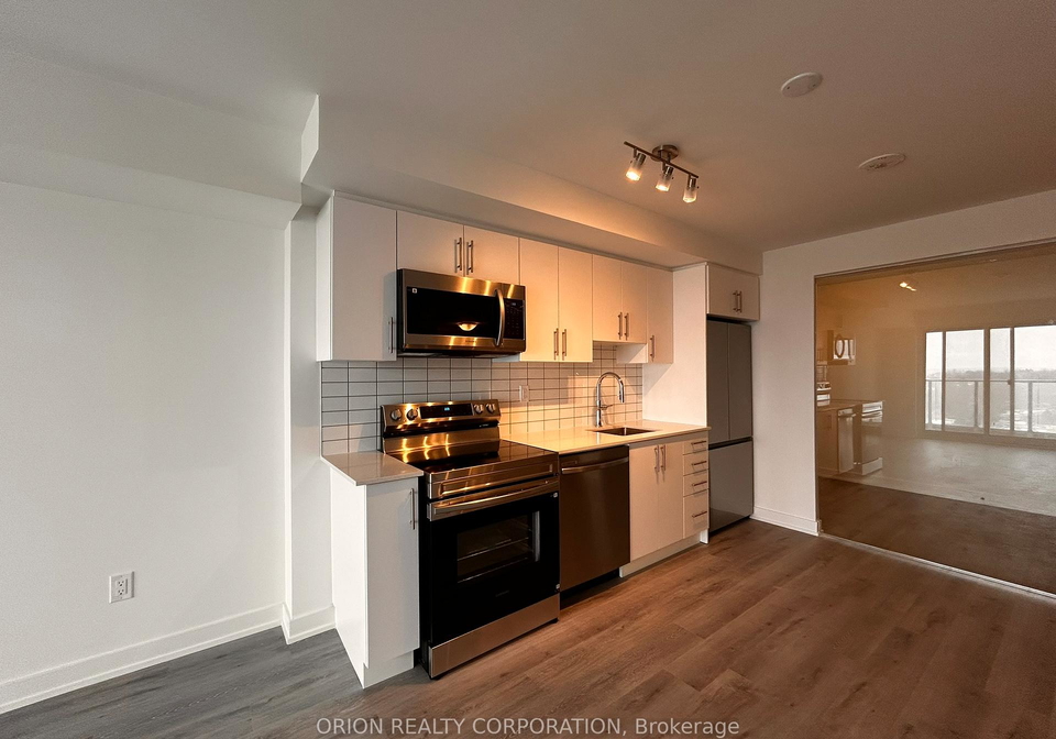 1010-sandy-beach-road-pickering-ontario-e12877982