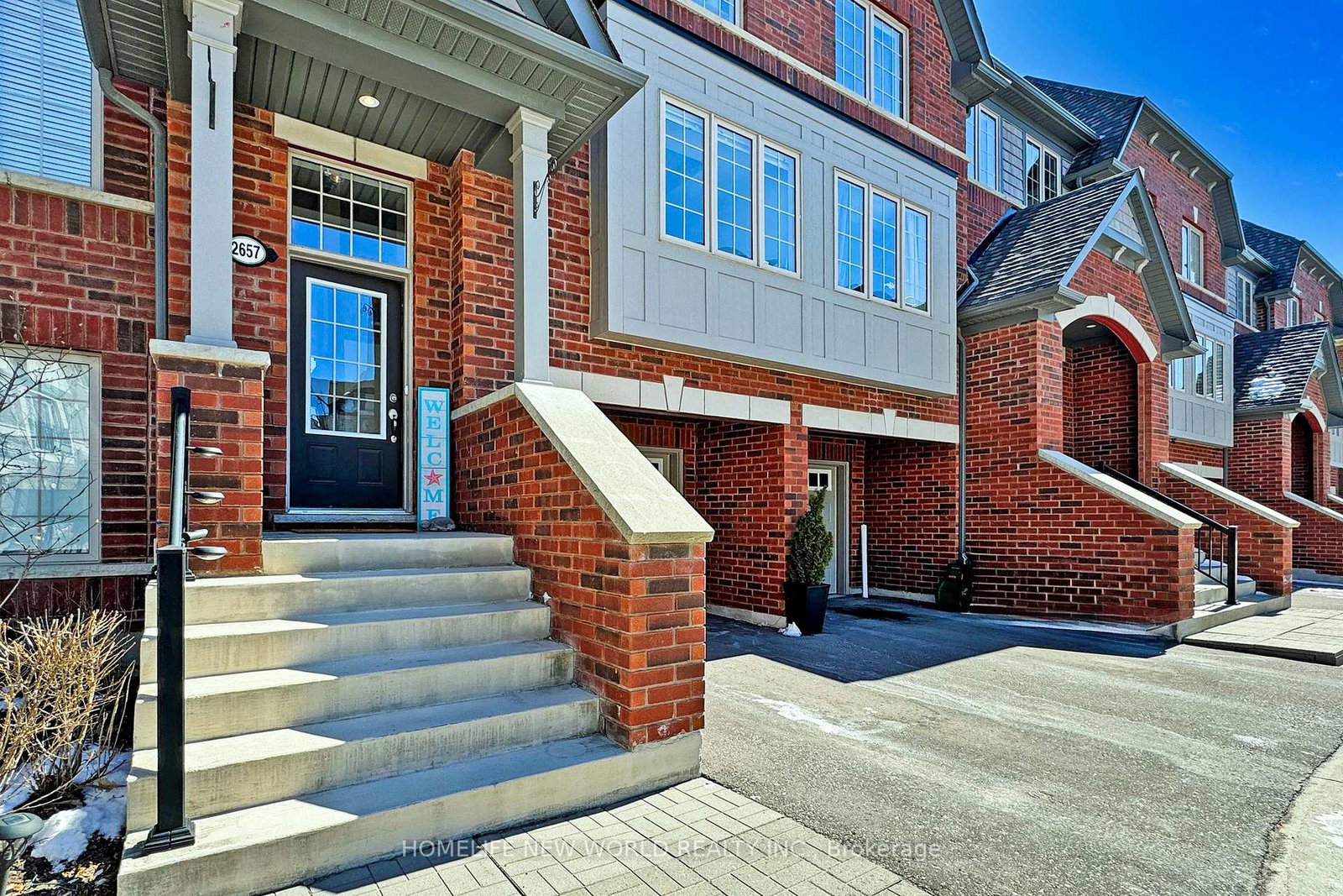 2657-deputy-minister-path-oshawa-ontario-e12878370