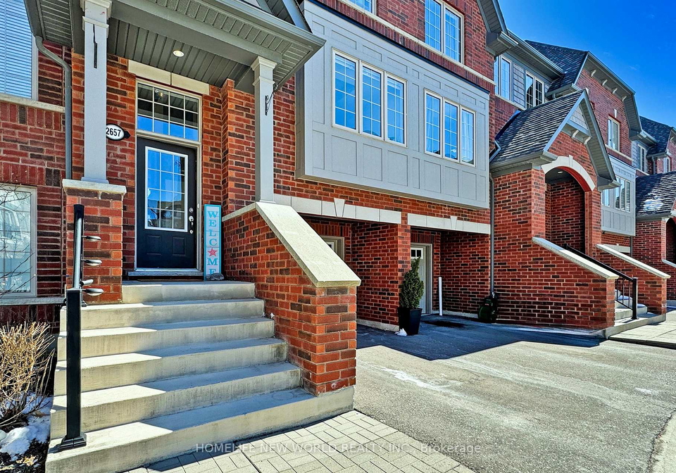 2657-deputy-minister-path-oshawa-ontario-e12878370