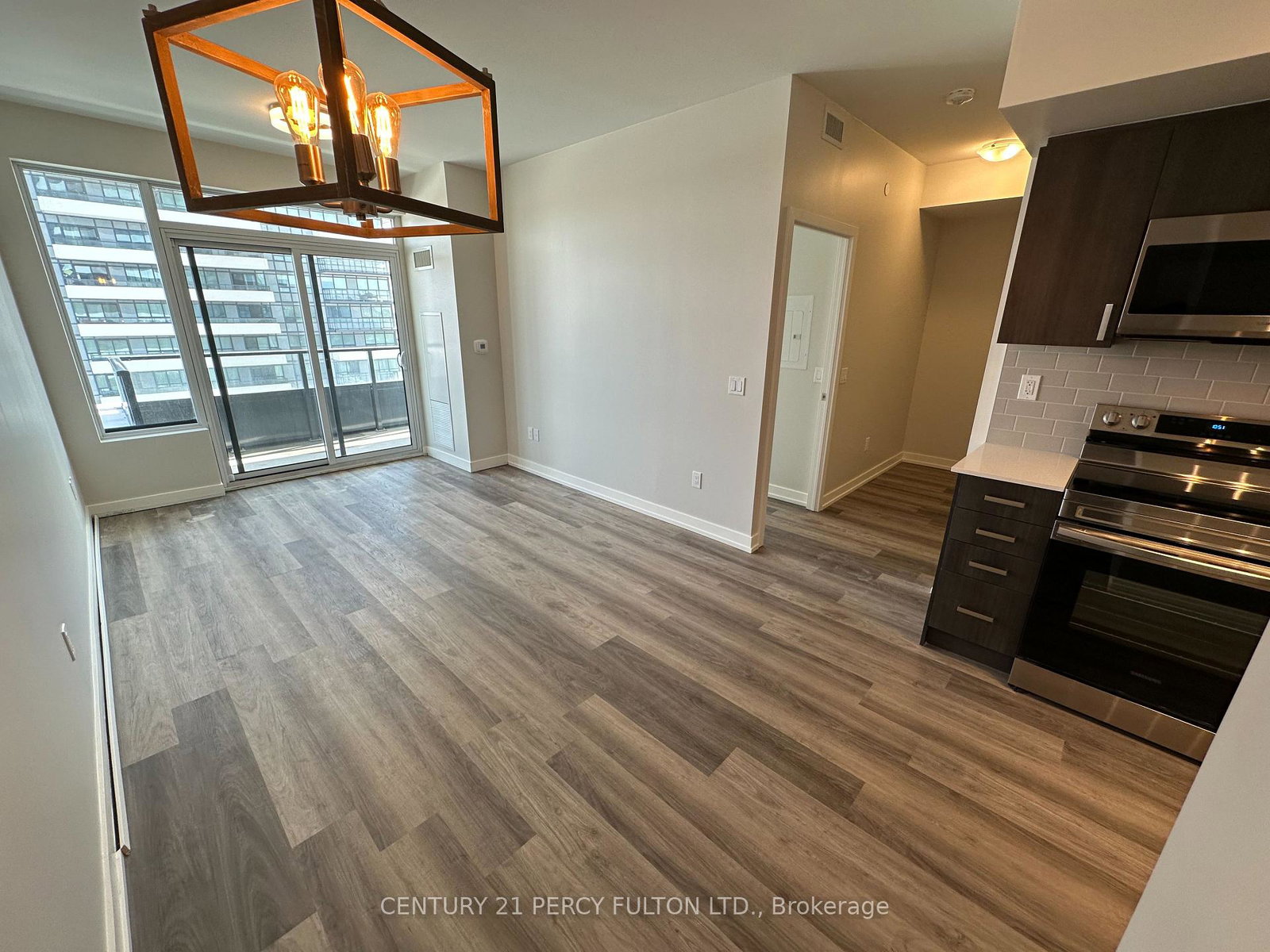 1435-celebration-drive-pickering-ontario-e12878614