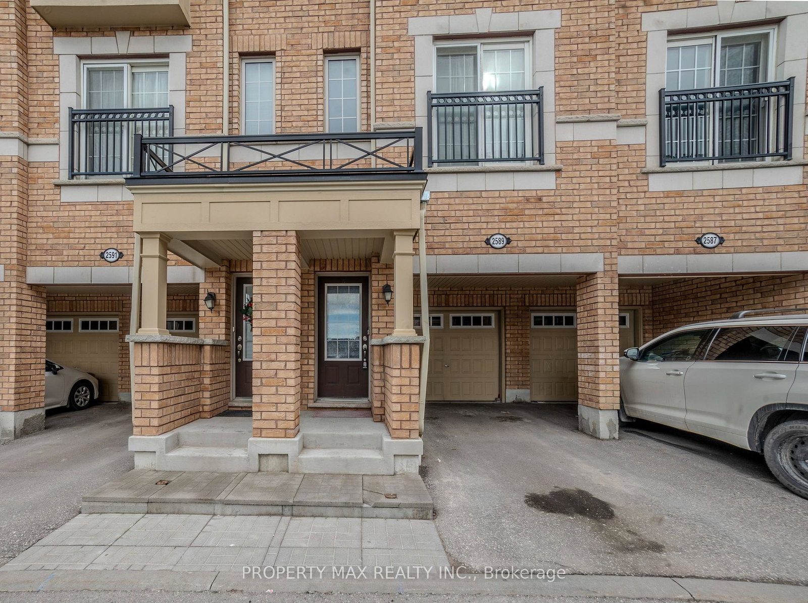 2589-bromus-path-oshawa-ontario-e12878826