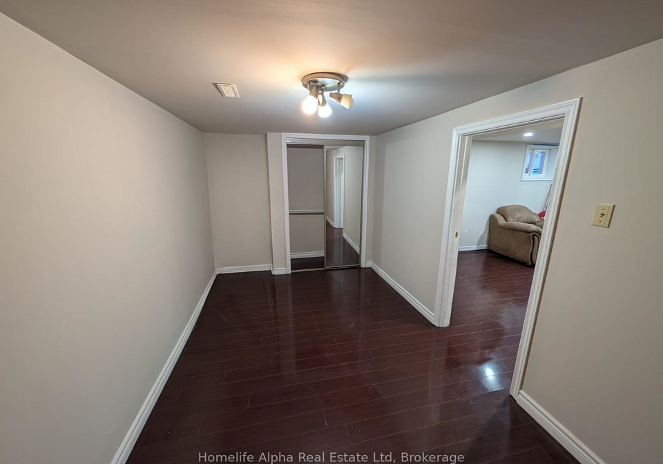 8-chad-crescent-scarborough-ontario-e12879740