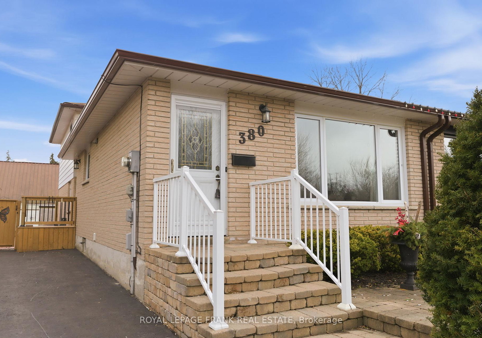 380-surrey-drive-oshawa-ontario-e12880700