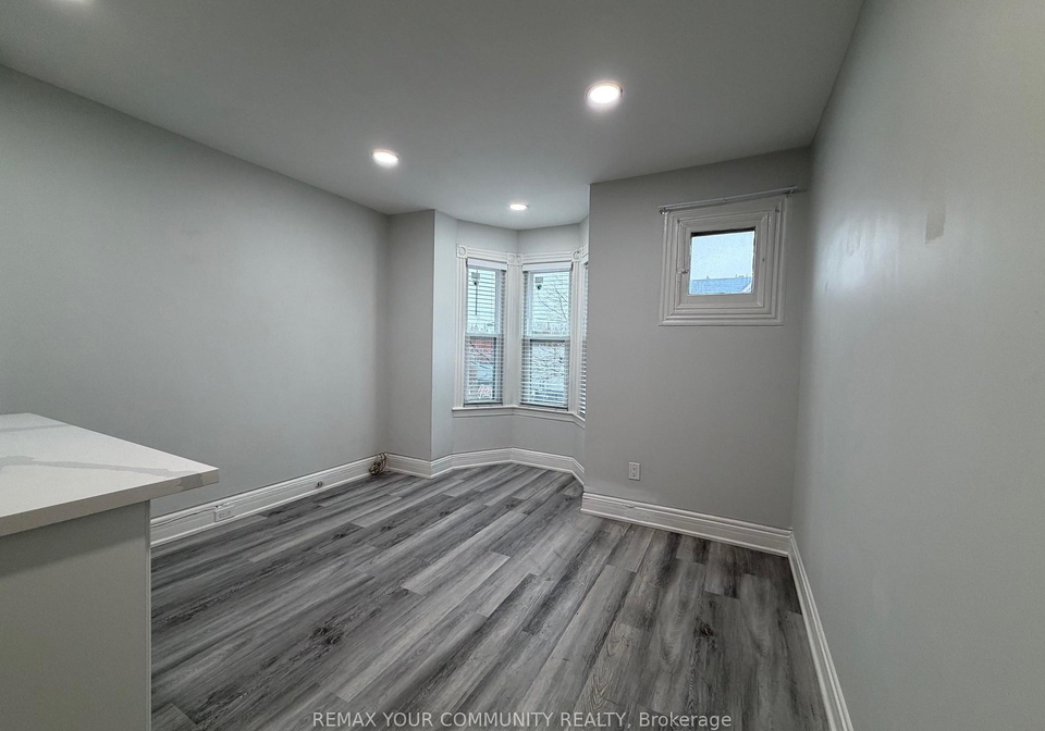 107-pape-avenue-toronto-ontario-e12880718