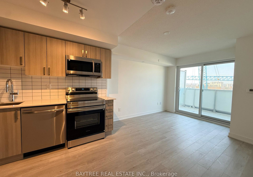 1010-sandy-beach-road-pickering-ontario-e12880740