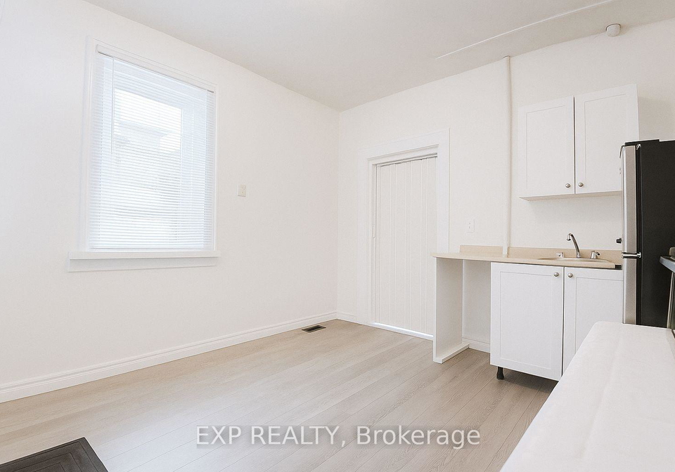 207-gamble-avenue-east-york-ontario-e12881038