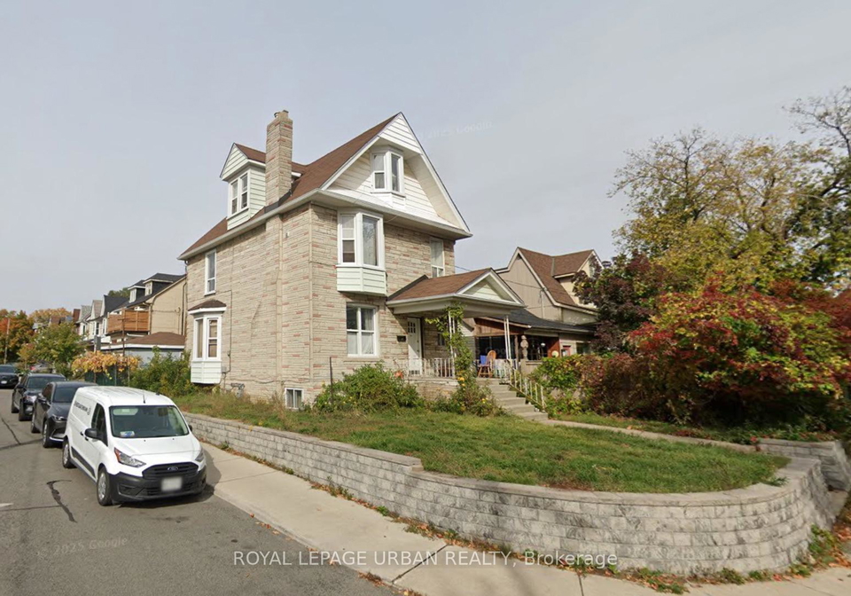 12-gertrude-place-east-york-ontario-e12882030