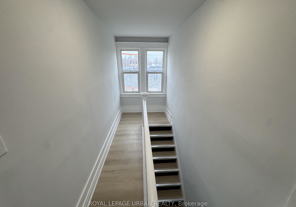 12-gertrude-place-east-york-ontario-e12882030