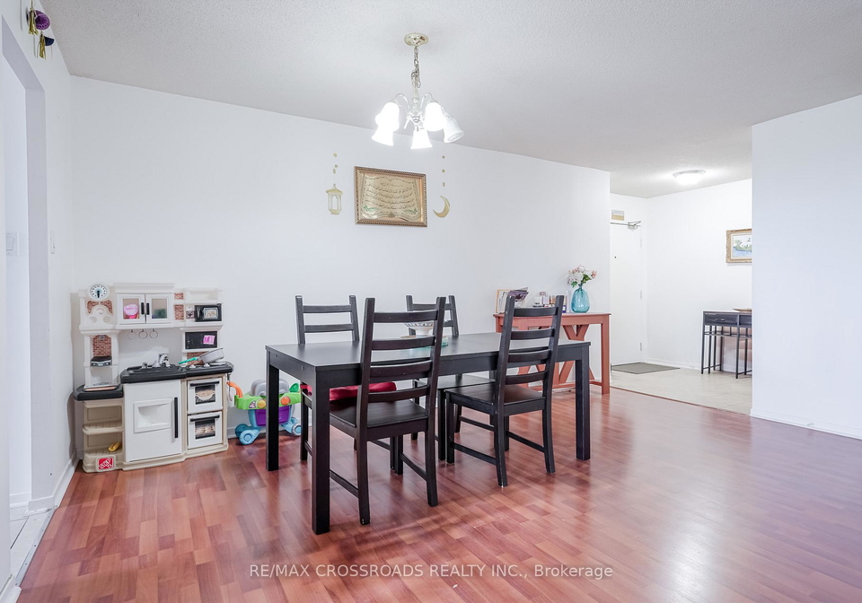 15-sewells-road-scarborough-ontario-e12883400