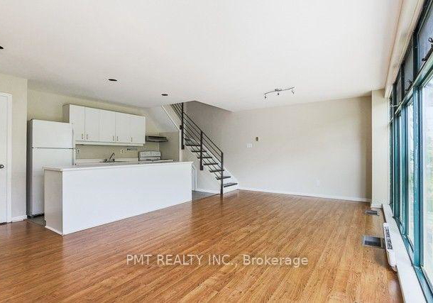 2064-queen-street-e-toronto-ontario-e12885876