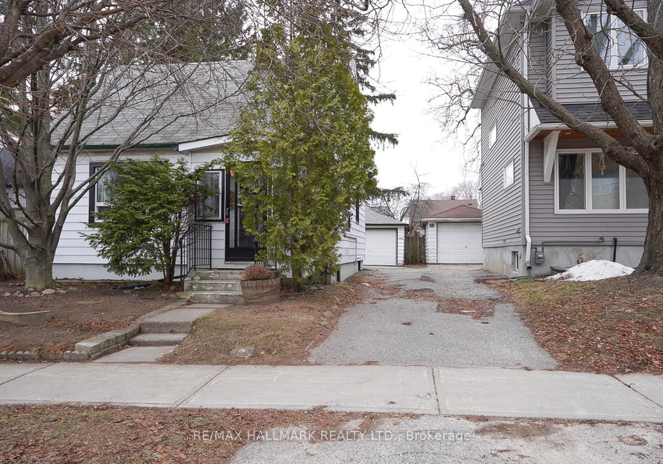 6-warvet-crescent-east-york-ontario-e12885998