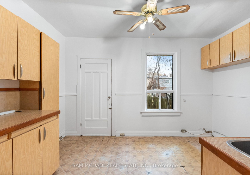259-milverton-boulevard-east-york-ontario-e12886226