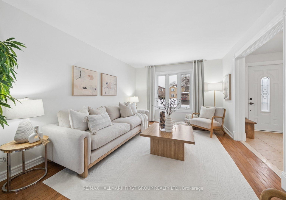 621-beckworth-square-pickering-ontario-e12886538