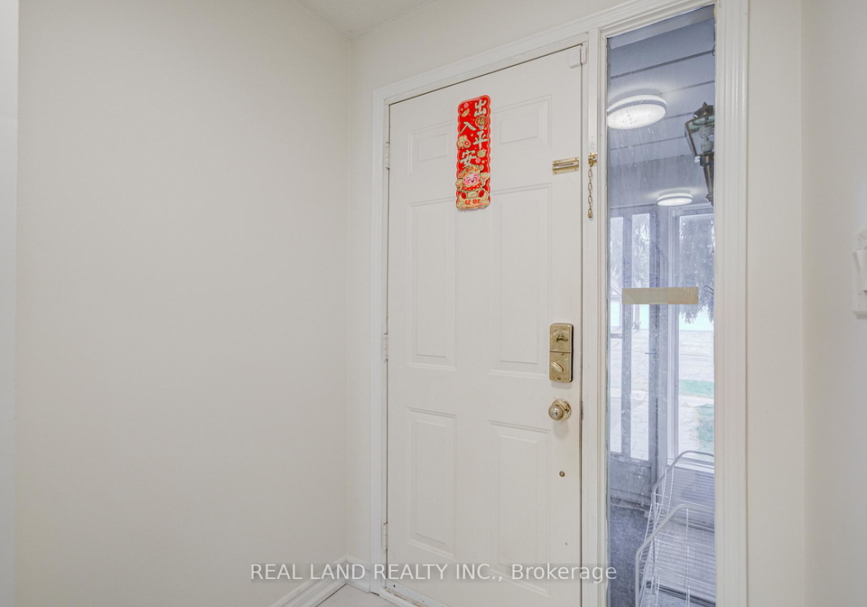 46-wintermute-boulevard-scarborough-ontario-e12887448
