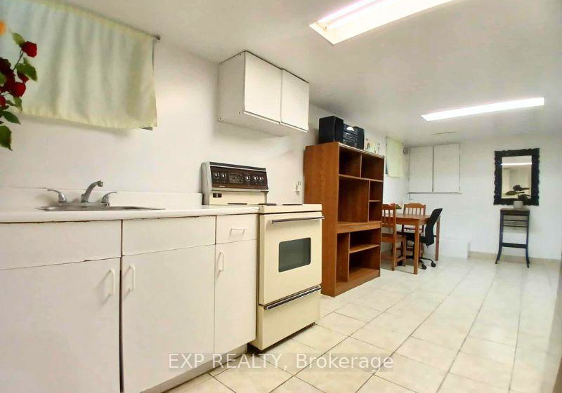 931-pape-avenue-east-york-ontario-e12888122