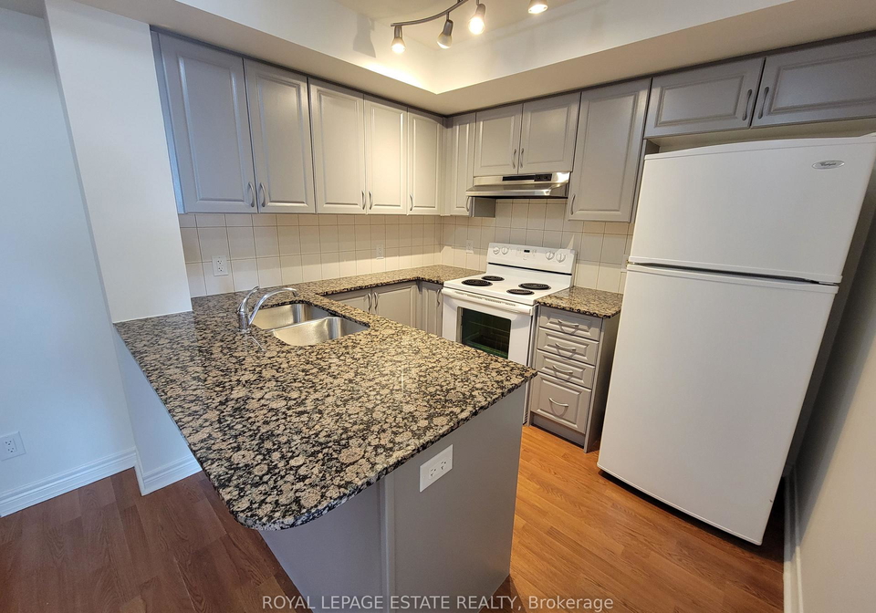 60-fairfax-crescent-scarborough-ontario-e12888326