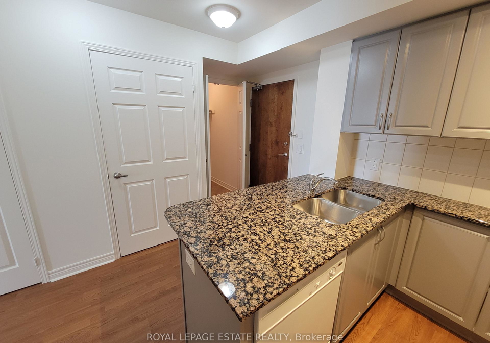60-fairfax-crescent-scarborough-ontario-e12888326