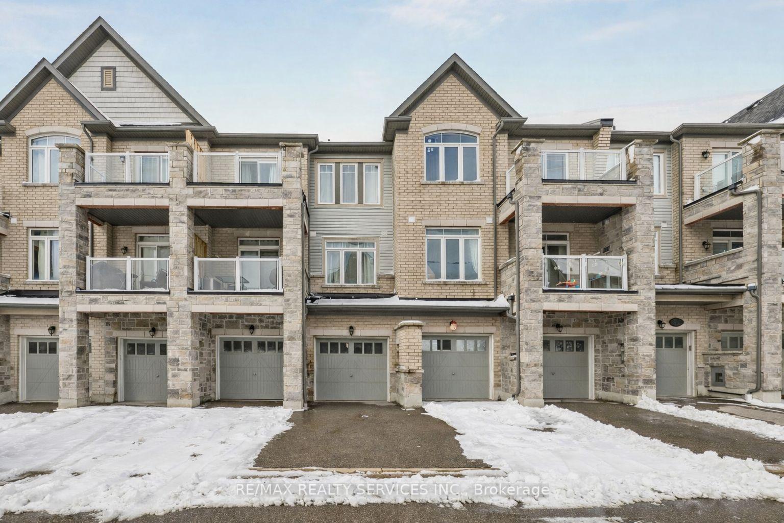 2564-ladyfern-crossing-pickering-ontario-e12889034