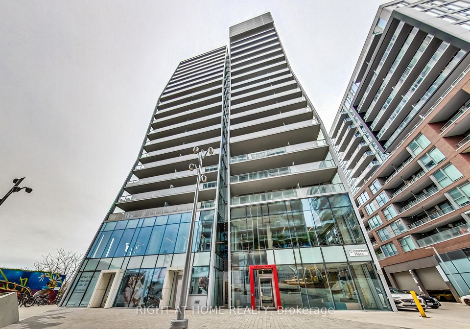 15-baseball-place-toronto-ontario-e12889560