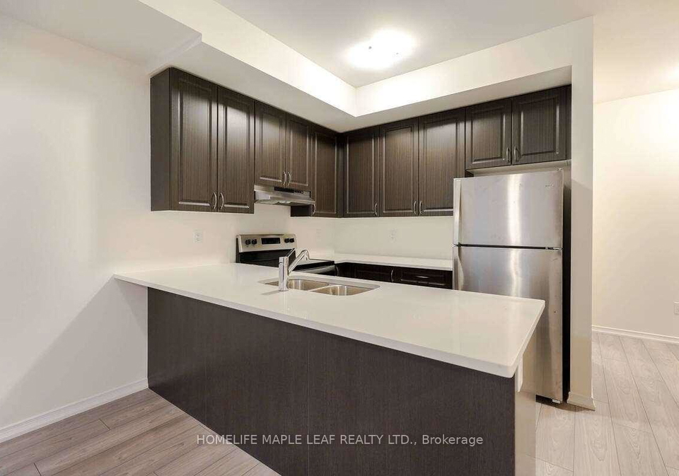 2563-mojave-path-oshawa-ontario-e12890352