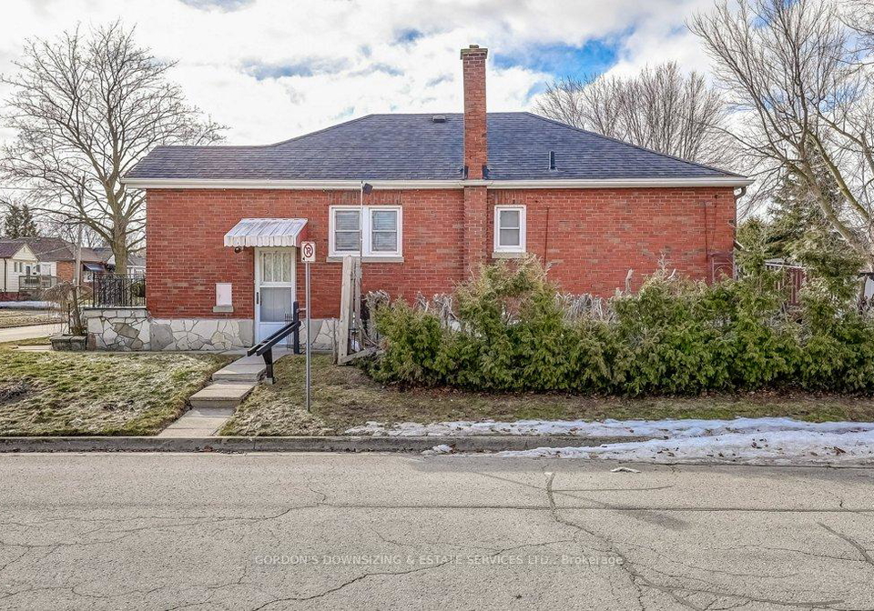 402-division-street-oshawa-ontario-e12890624