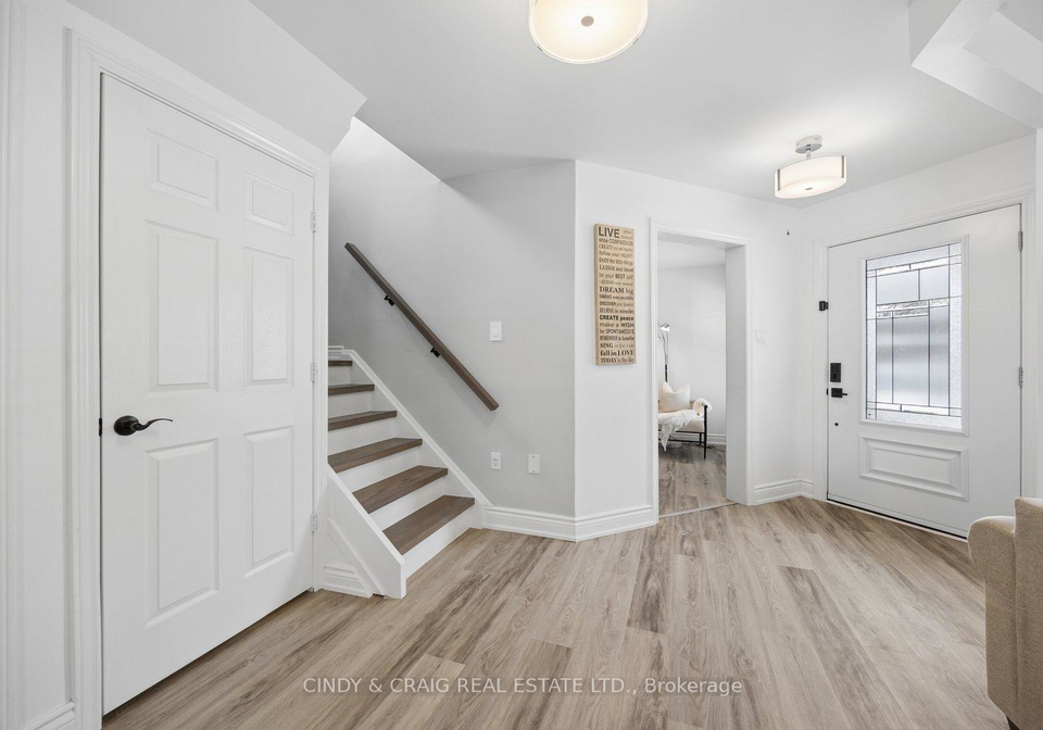 107-hemingford-place-whitby-ontario-e12890638