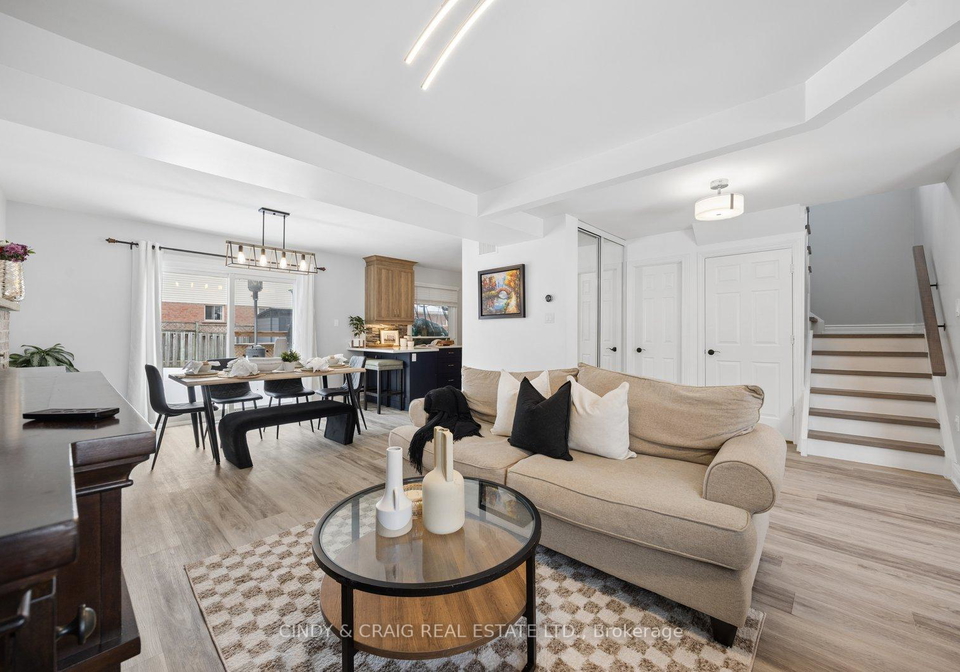 107-hemingford-place-whitby-ontario-e12890638