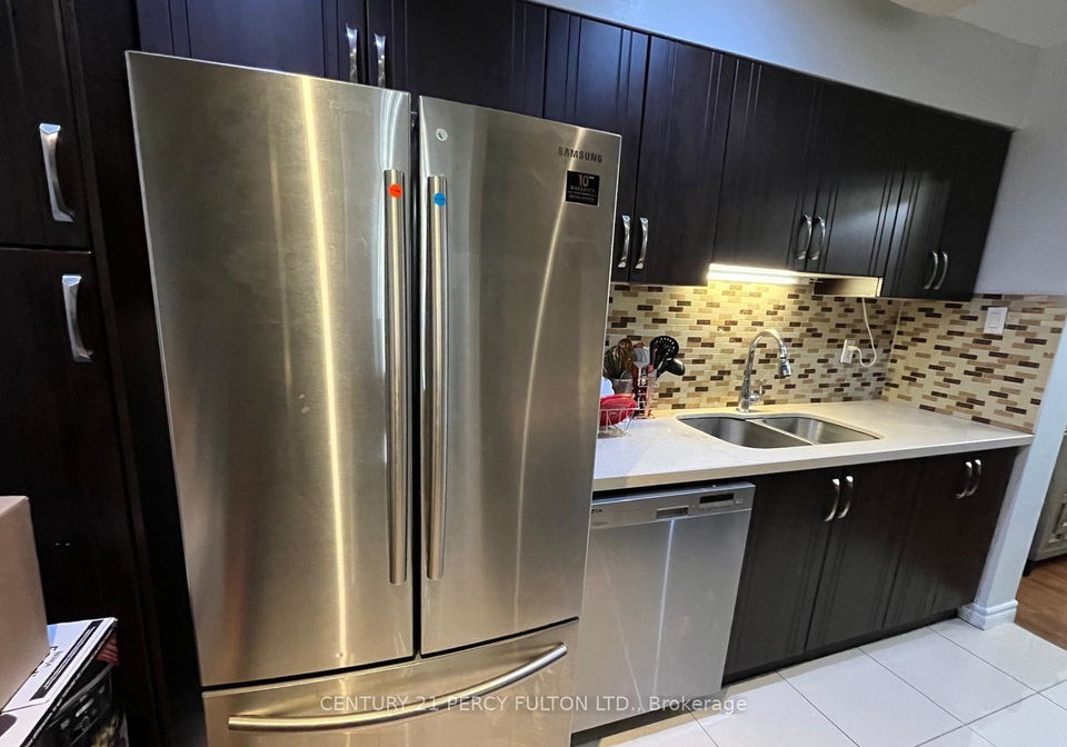 301-prudential-drive-scarborough-ontario-e12891350