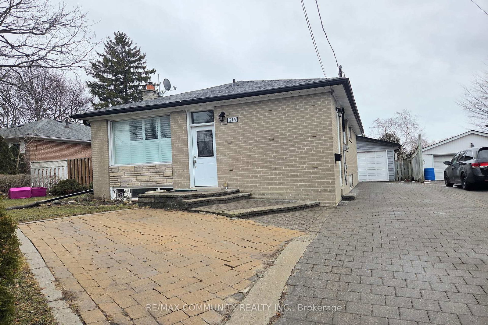 315-rossland-road-w-whitby-ontario-e12892254