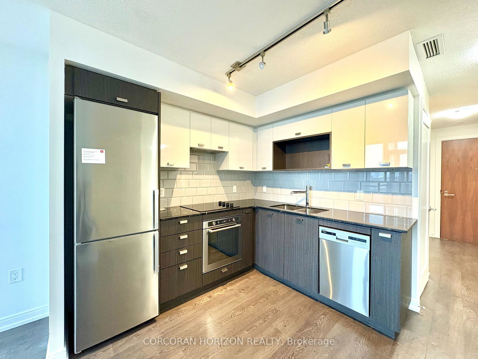 275-village-green-square-scarborough-ontario-e12892556