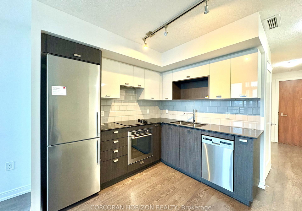 275-village-green-square-scarborough-ontario-e12892556