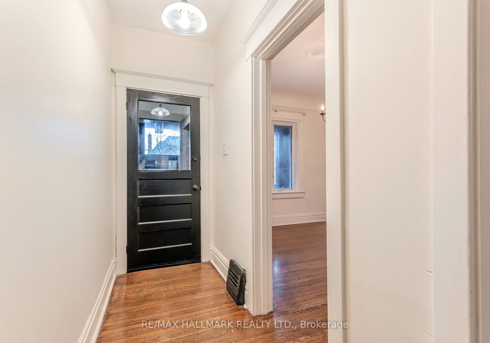 653-logan-avenue-toronto-ontario-e12893714