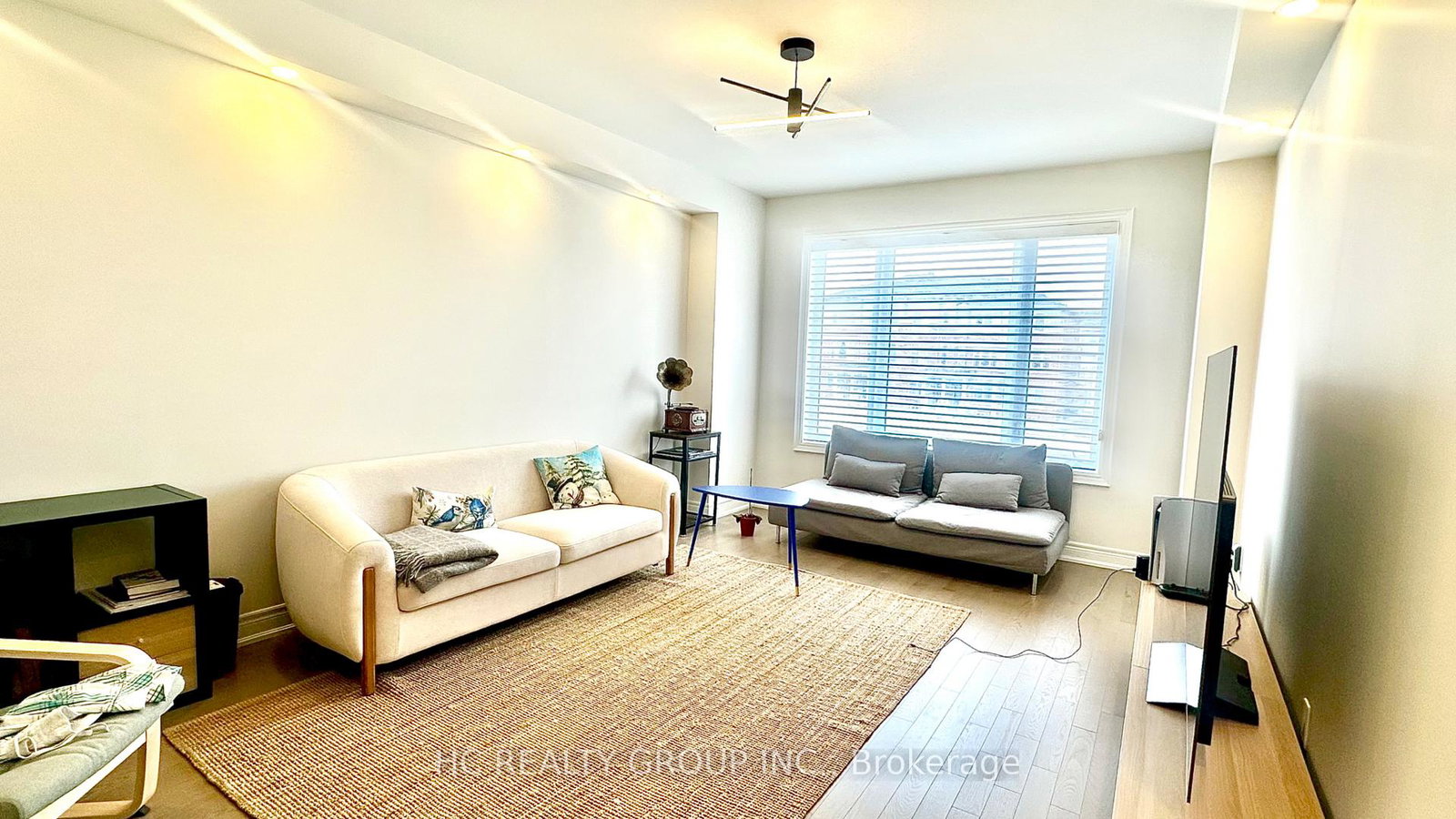 2852-whites-road-pickering-ontario-e12894094