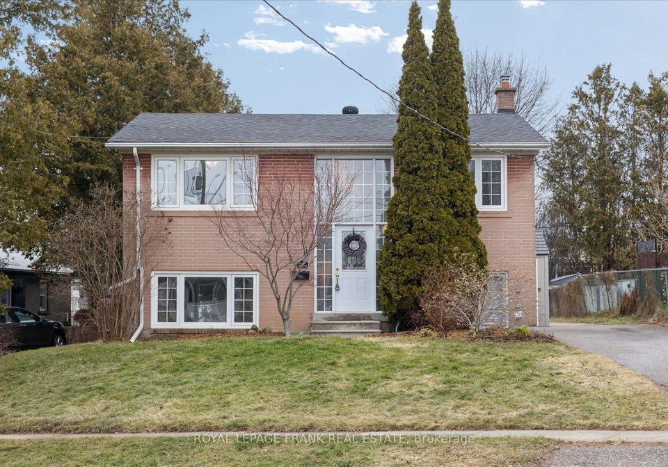 923-greenwood-crescent-whitby-ontario-e12894320